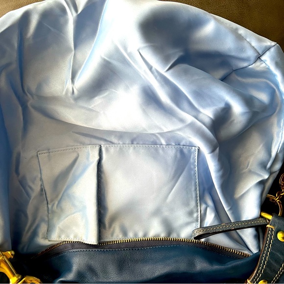 RARE! COACH LARGE BLUE LEATHER CARLY W/ COACH HEART KEY FOB EXCELLENT #10616. - Picture 8 of 13